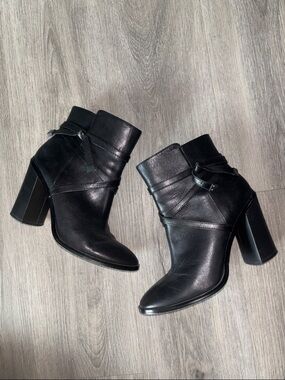 Vince Camuto Gurleeb Black Ankle Boots with Block Heel